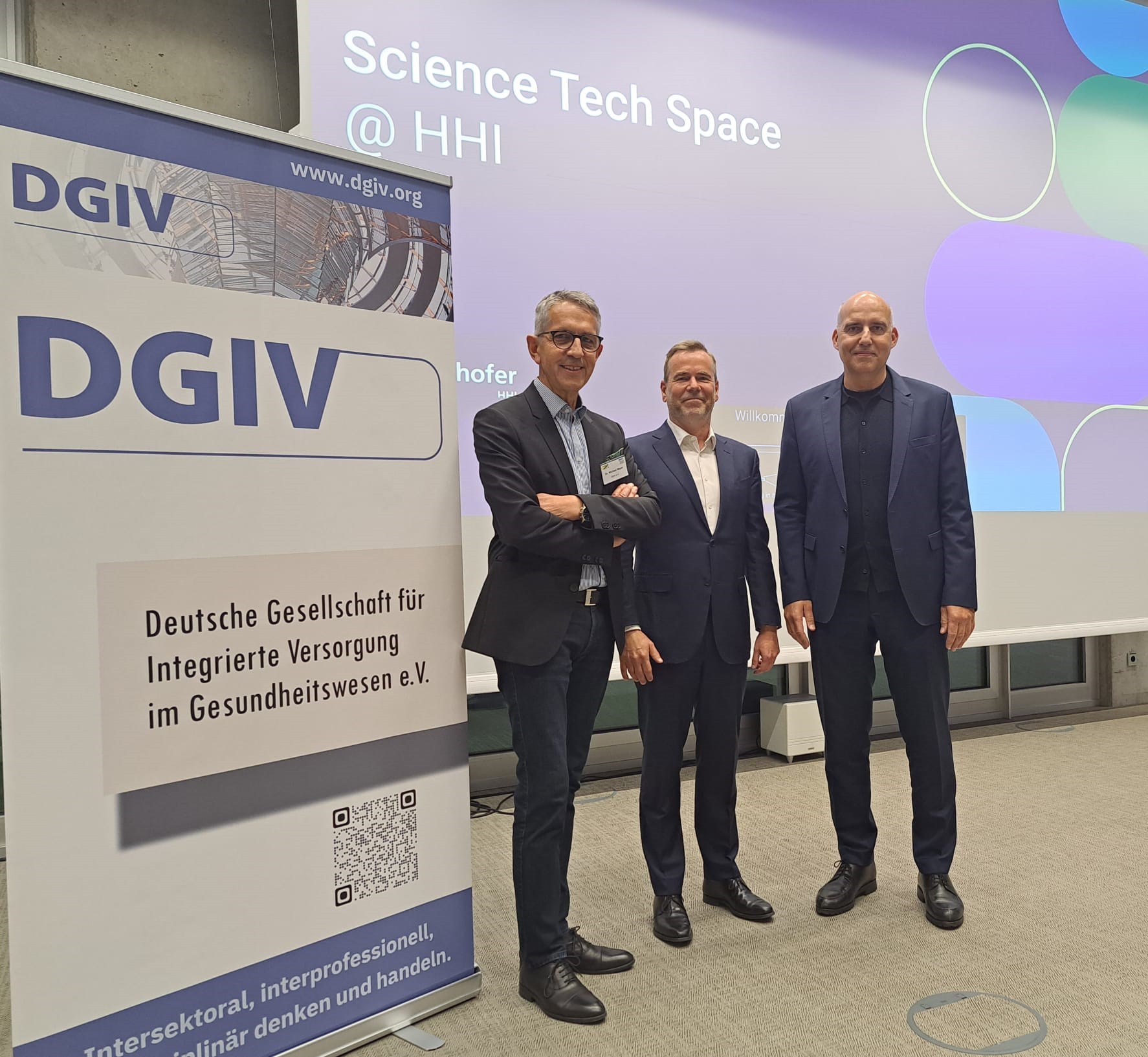 DGIV Stand auf der Science Tech Space, Dr. Michael Meyer (links), Prof. Thomas Wiegand (mitte), Prof. Eckhard Nagel (rechts)
