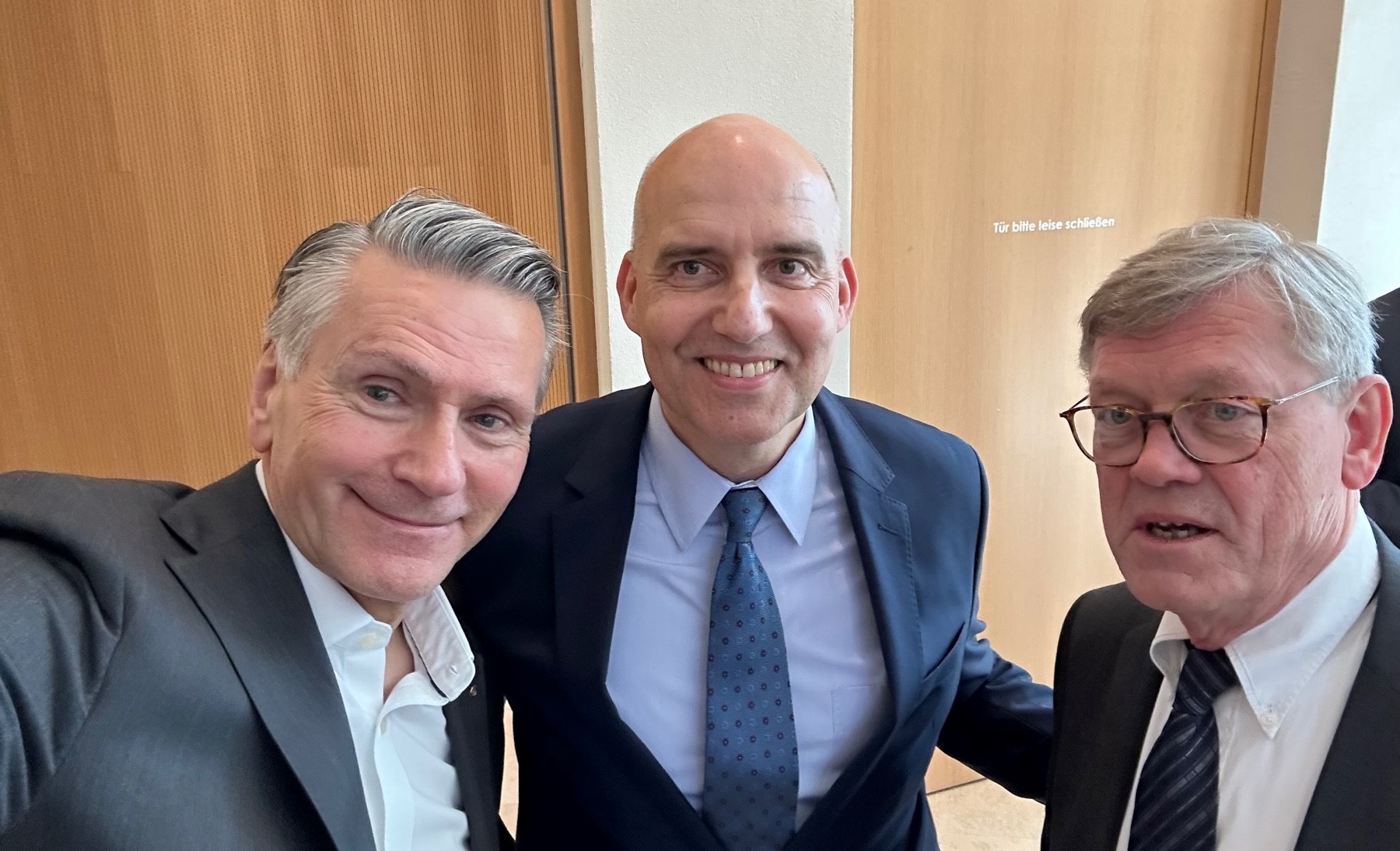 Portrait: Prof. Christian Krettek (links), Prof. Eckhard Nagel (mitte), Prof. Axel Haverich (rechts)